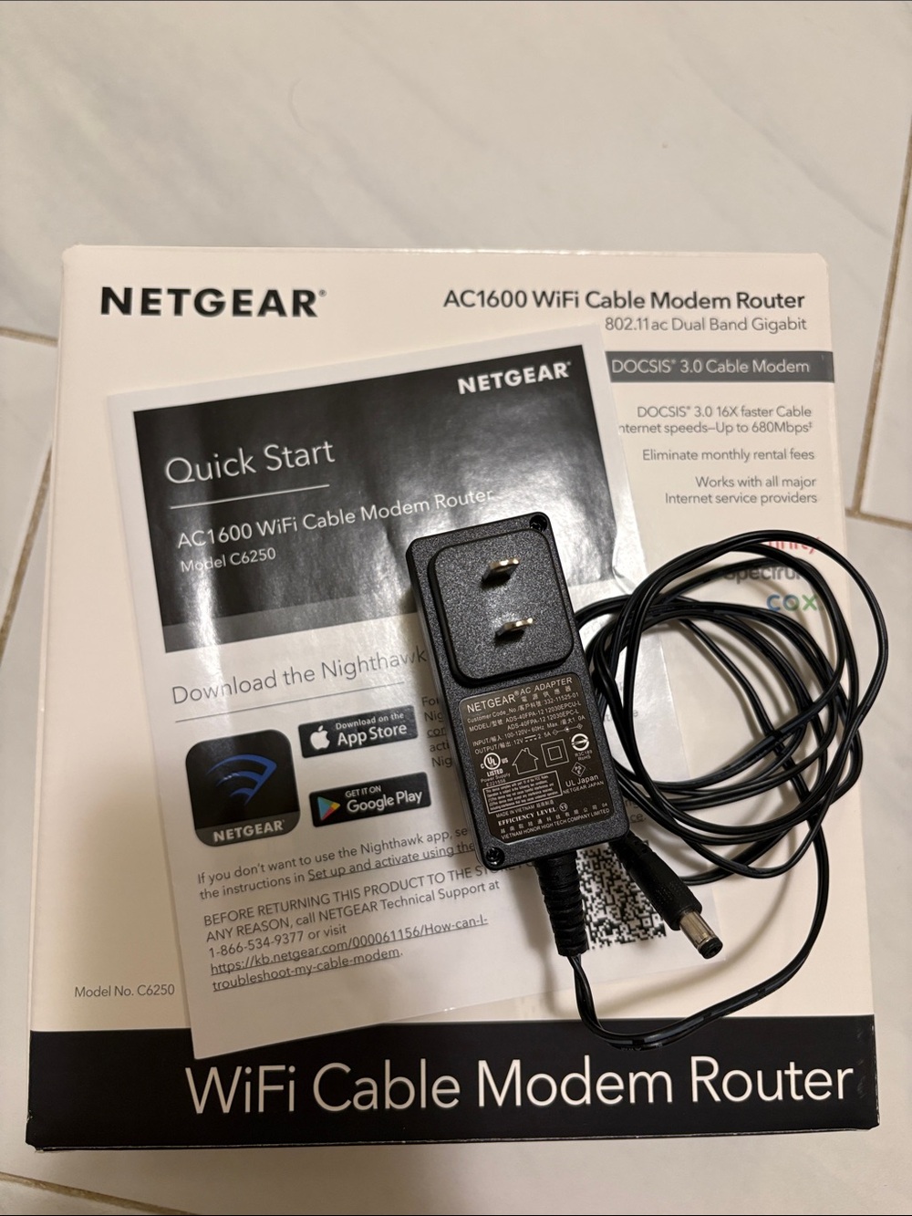 NETGEAR AC1600 WiFi Cable Modem Router - Picture 3 of 6